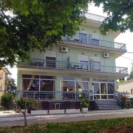 Ermis Hotel Loutra Ipatis Bagian luar foto