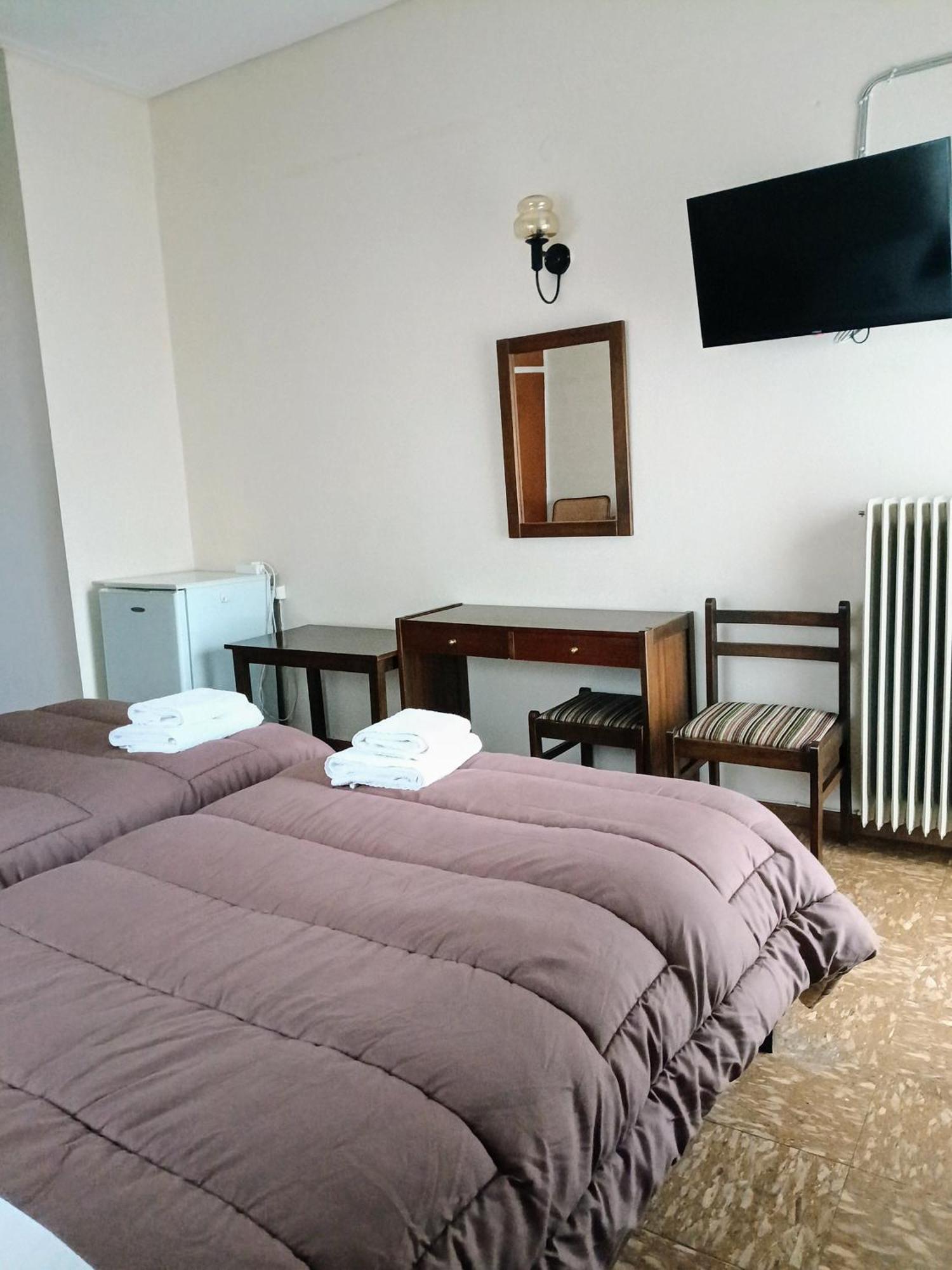Ermis Hotel Loutra Ipatis Bagian luar foto