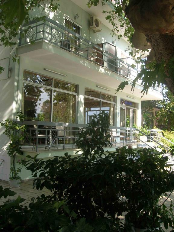 Ermis Hotel Loutra Ipatis Bagian luar foto